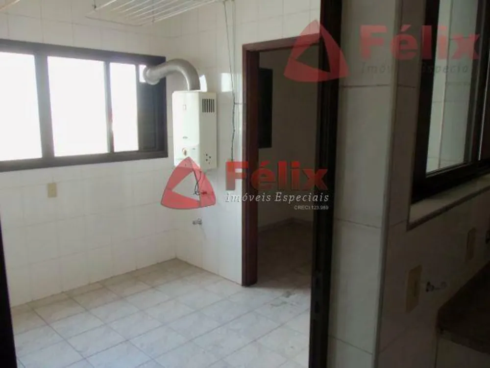 Apartamento, 3 quartos, 137 m² - Foto 2