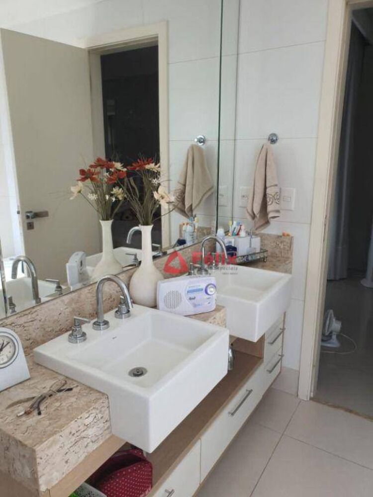 Apartamento, 3 quartos, 196 m² - Foto 19