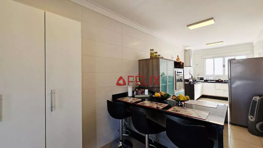 Apartamento, 3 quartos, 196 m² - Foto 6