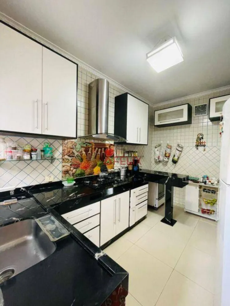 Casa, 3 quartos, 252 m² - Foto 3
