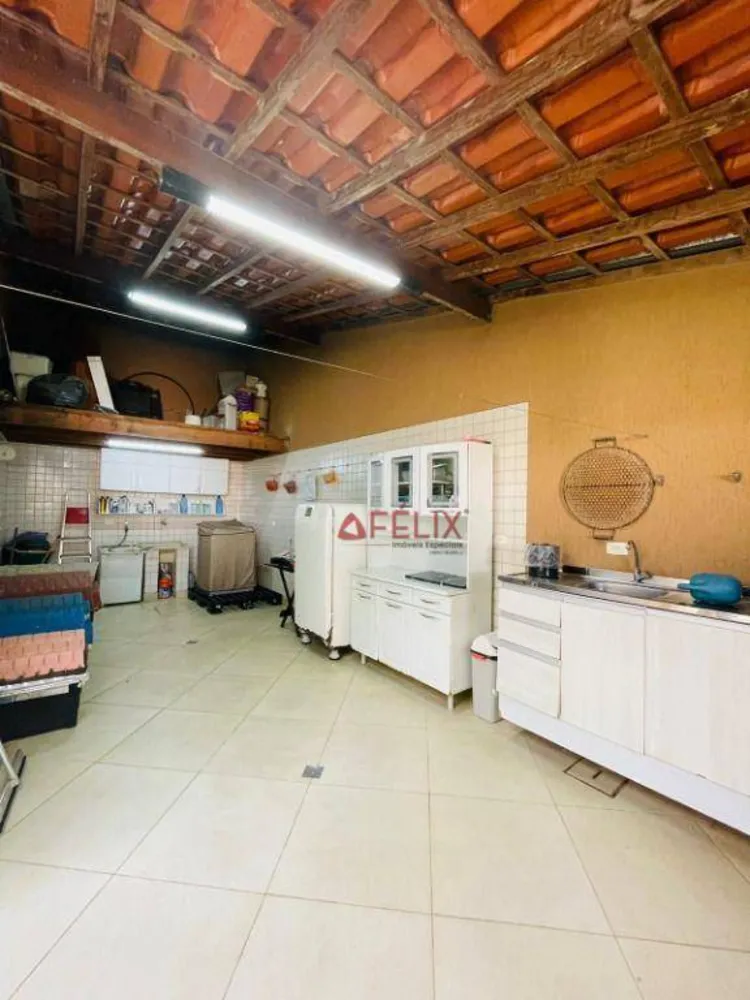 Casa, 3 quartos, 252 m² - Foto 10