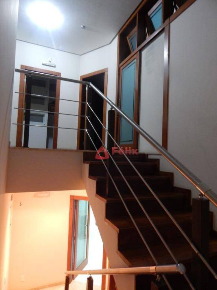 Sobrado, 3 quartos, 389 m² - Foto 3
