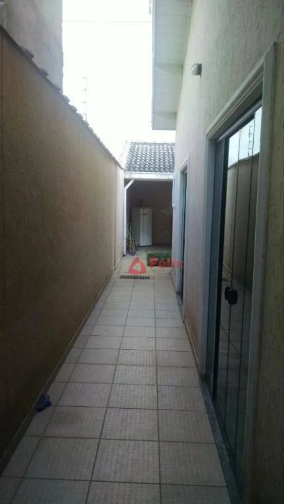 Casa, 3 quartos, 66 m² - Foto 2