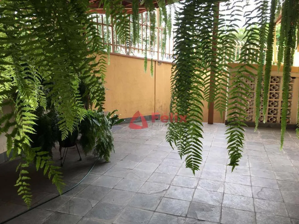 Sobrado, 5 quartos, 490 m² - Foto 1