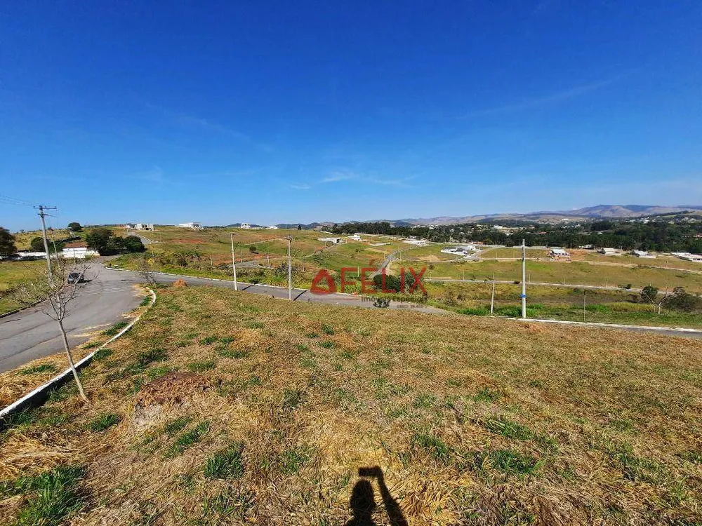 Loteamento e Condomínio, 757 m² - Foto 1