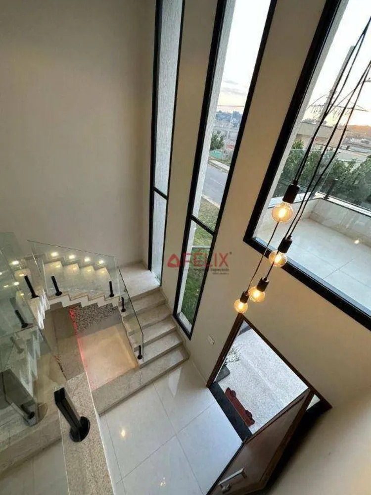 Sobrado, 4 quartos, 273 m² - Foto 1