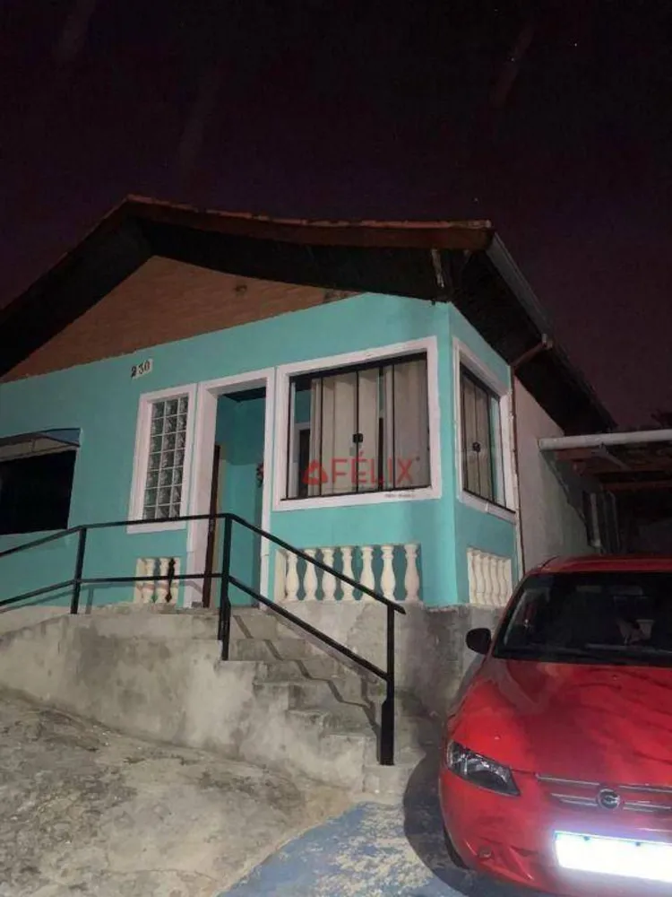 Casa, 4 quartos, 200 m² - Foto 1