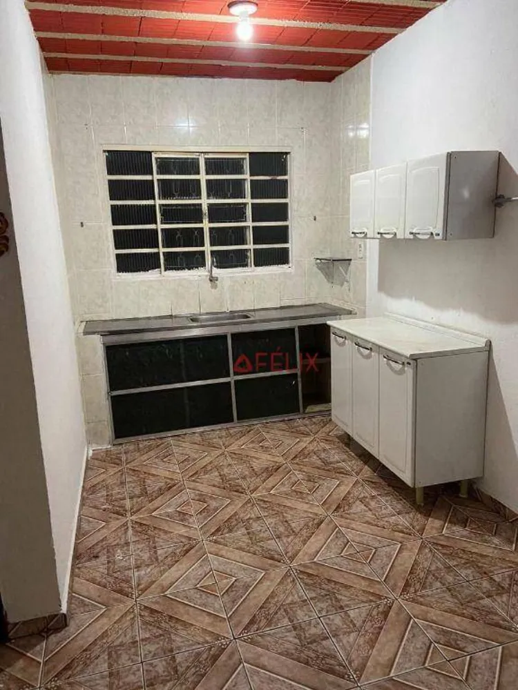 Casa, 4 quartos, 200 m² - Foto 2