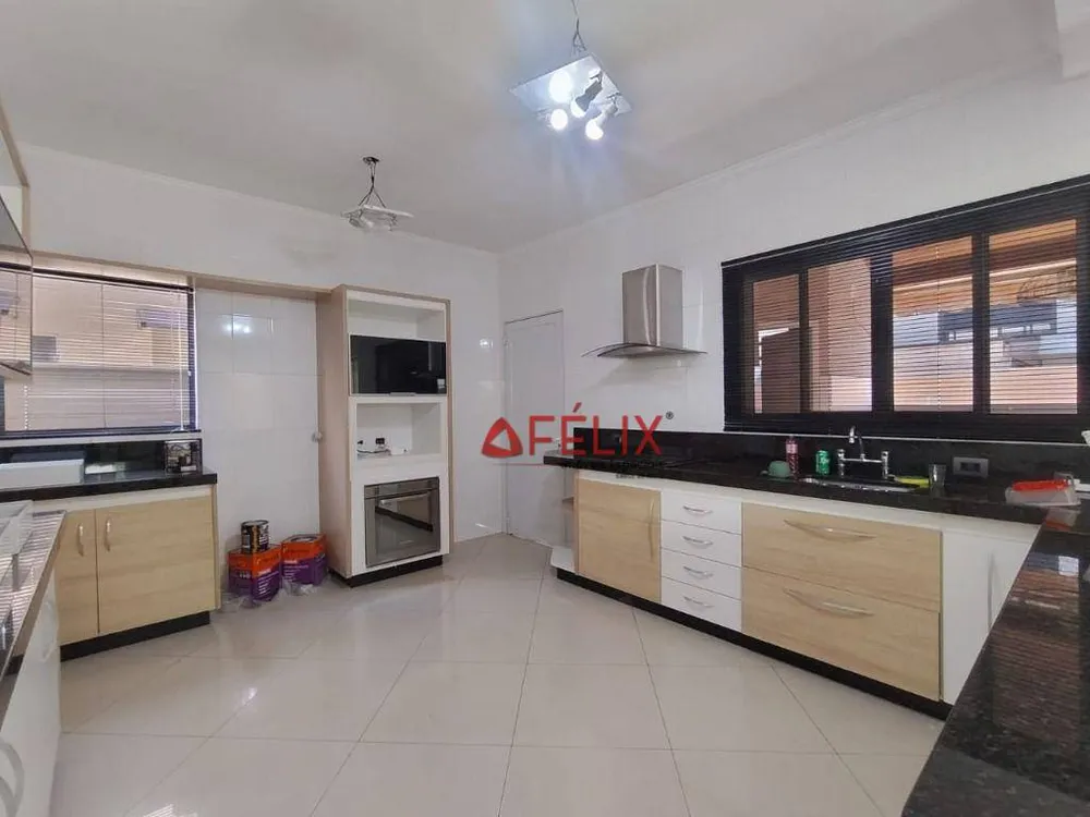 Sobrado, 3 quartos, 232 m² - Foto 1