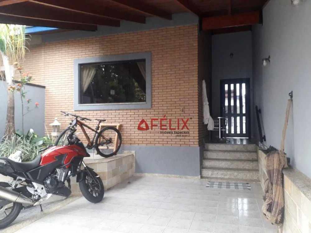 Casa, 3 quartos, 180 m² - Foto 2
