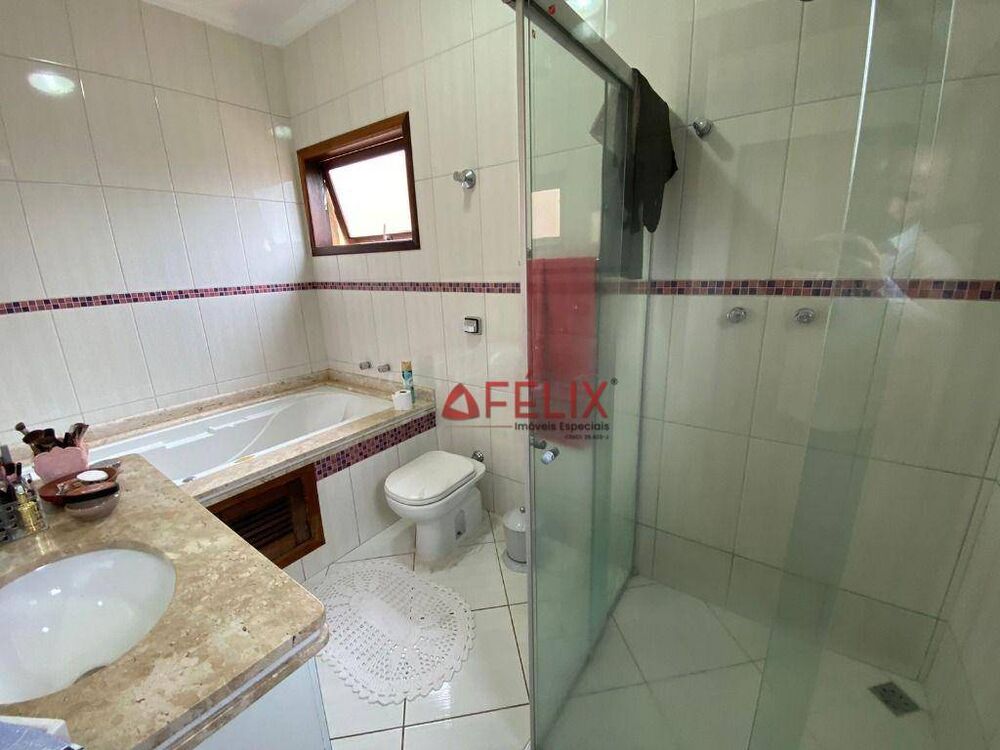 Casa, 3 quartos, 355 m² - Foto 18