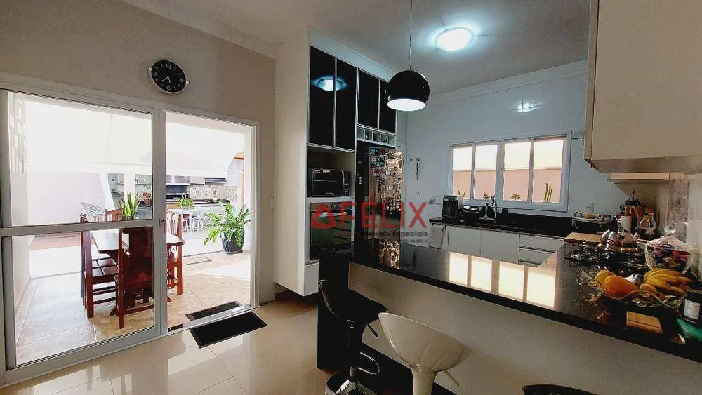 Sobrado, 4 quartos, 270 m² - Foto 2