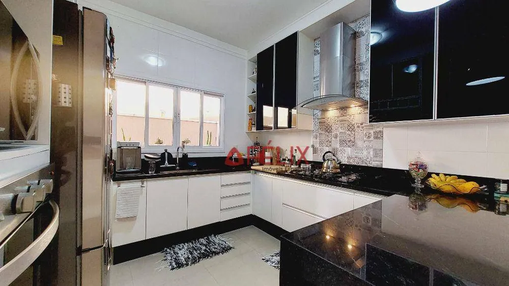 Sobrado, 4 quartos, 270 m² - Foto 4