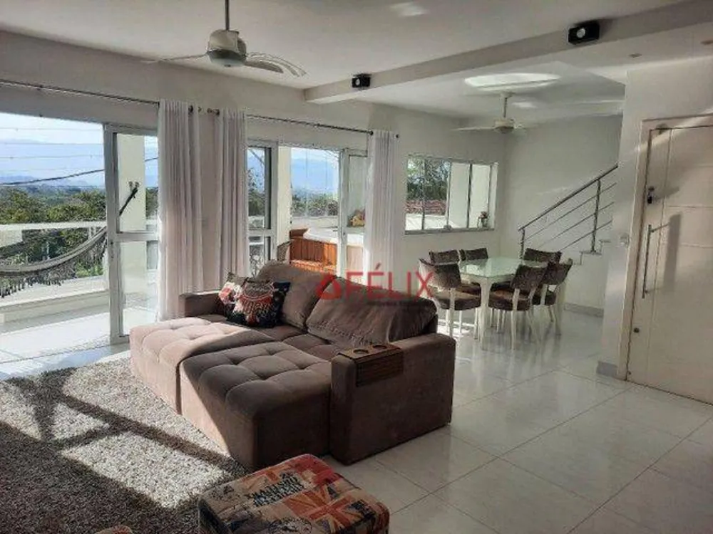 Sobrado, 3 quartos, 340 m² - Foto 1