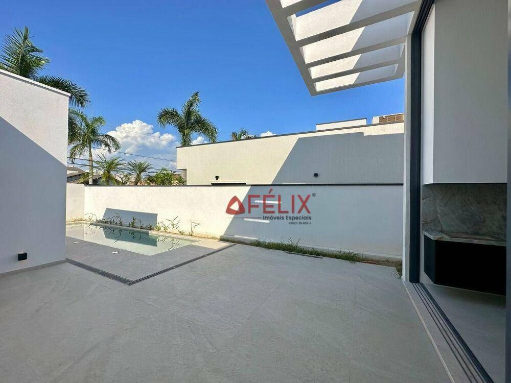 Casa de Condomínio à venda com 3 quartos, 215m² - Foto 2