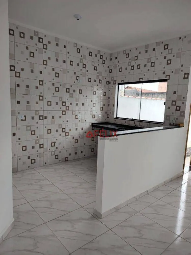 Casa, 3 quartos, 82 m² - Foto 2