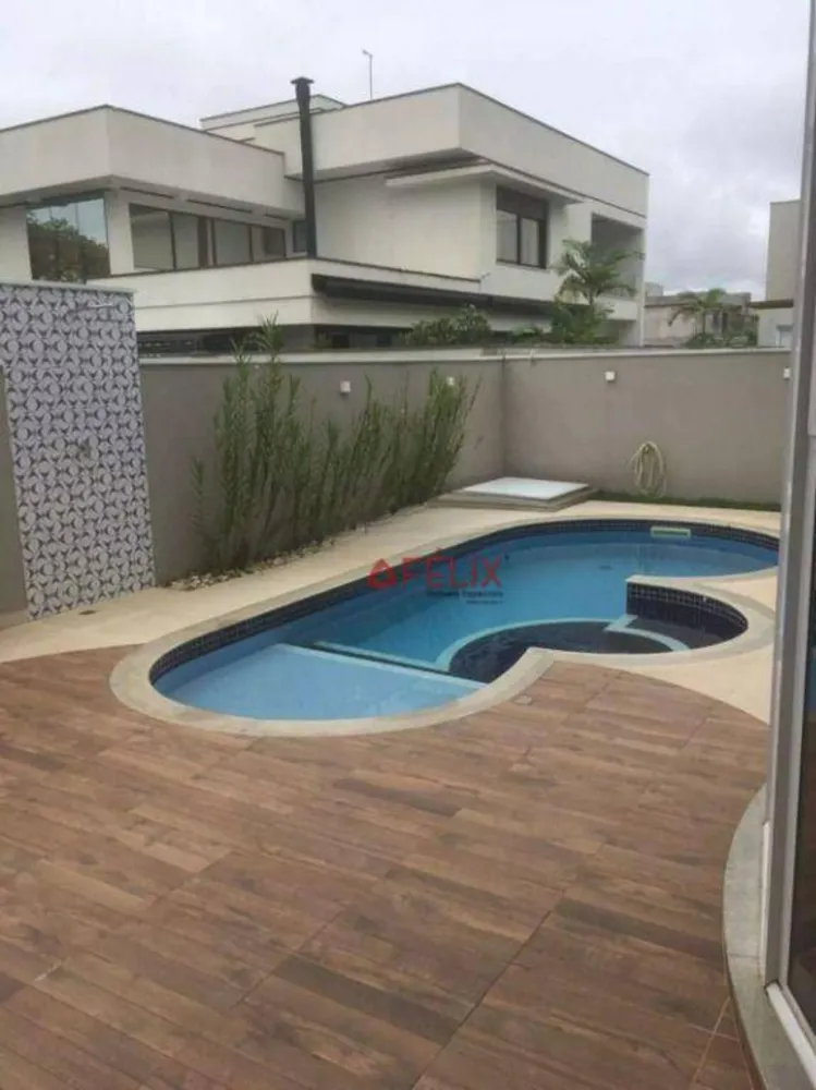 Sobrado, 5 quartos, 372 m² - Foto 1