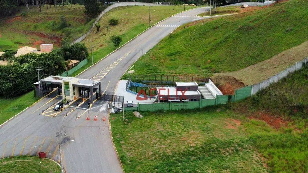Loteamento e Condomínio, 630 m² - Foto 1