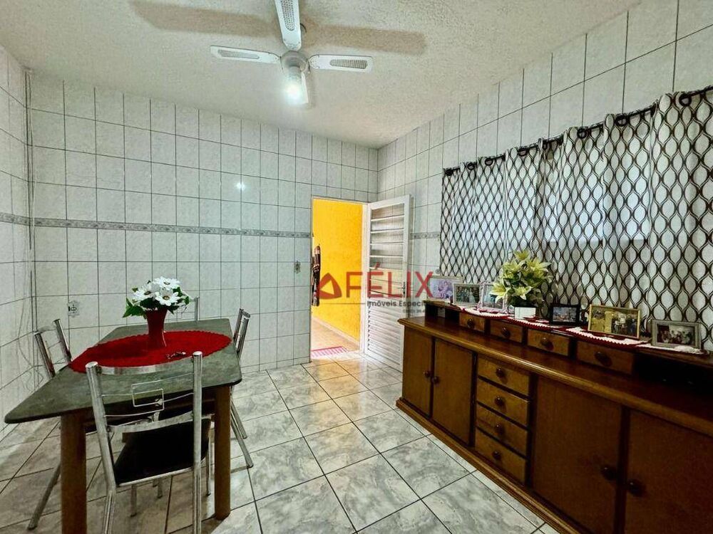 Casa, 2 quartos, 205 m² - Foto 4
