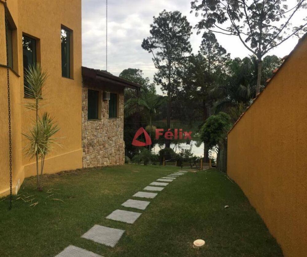 Sobrado à venda com 5 quartos, 560m² - Foto 5