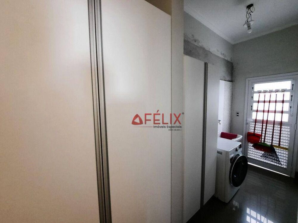 Sobrado à venda com 3 quartos, 250m² - Foto 2