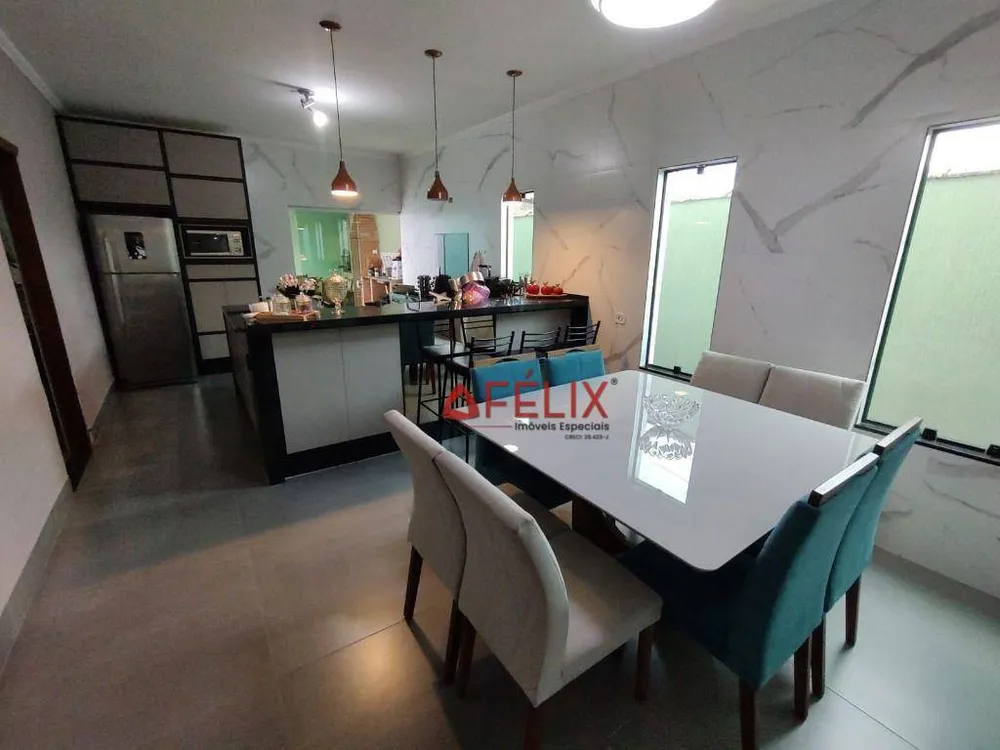Casa, 3 quartos, 178 m² - Foto 3