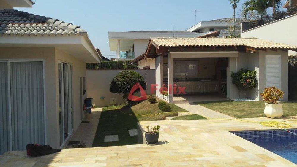 Sobrado, 3 quartos, 376 m² - Foto 1