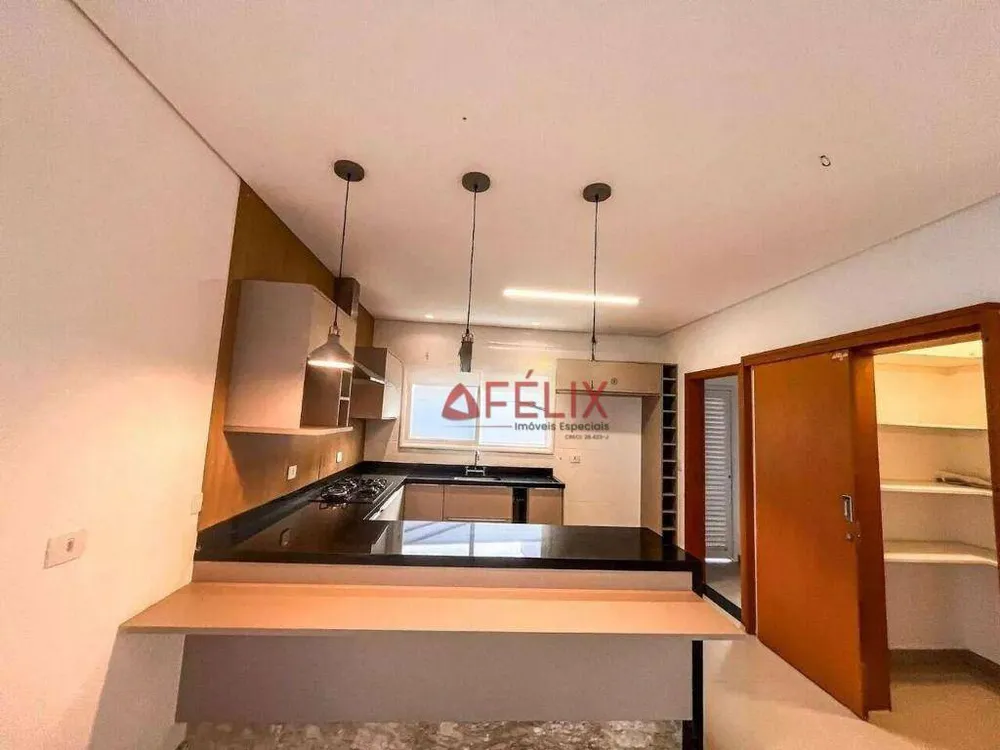 Sobrado, 3 quartos, 300 m² - Foto 1