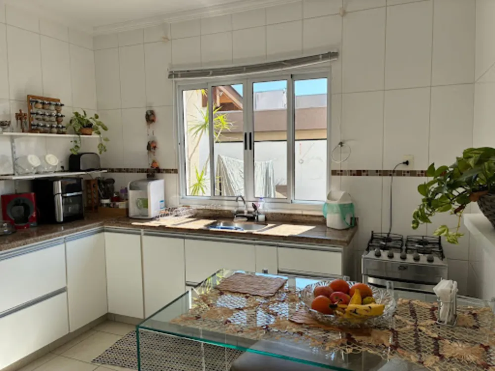 Sobrado, 3 quartos, 185 m² - Foto 1