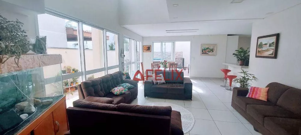 Sobrado, 3 quartos, 200 m² - Foto 1
