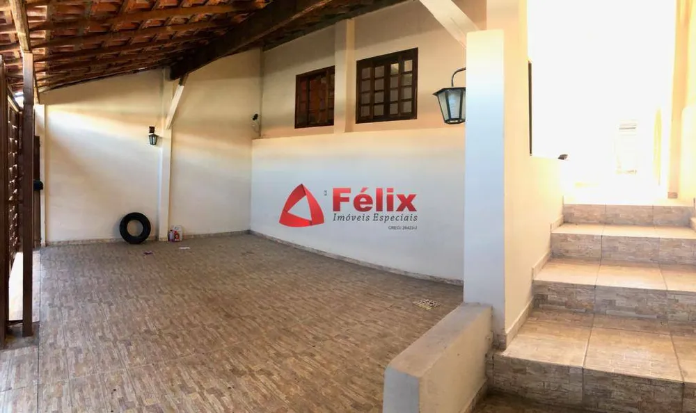 Sobrado, 4 quartos, 248 m² - Foto 1
