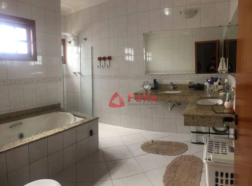Sobrado, 3 quartos, 330 m² - Foto 2