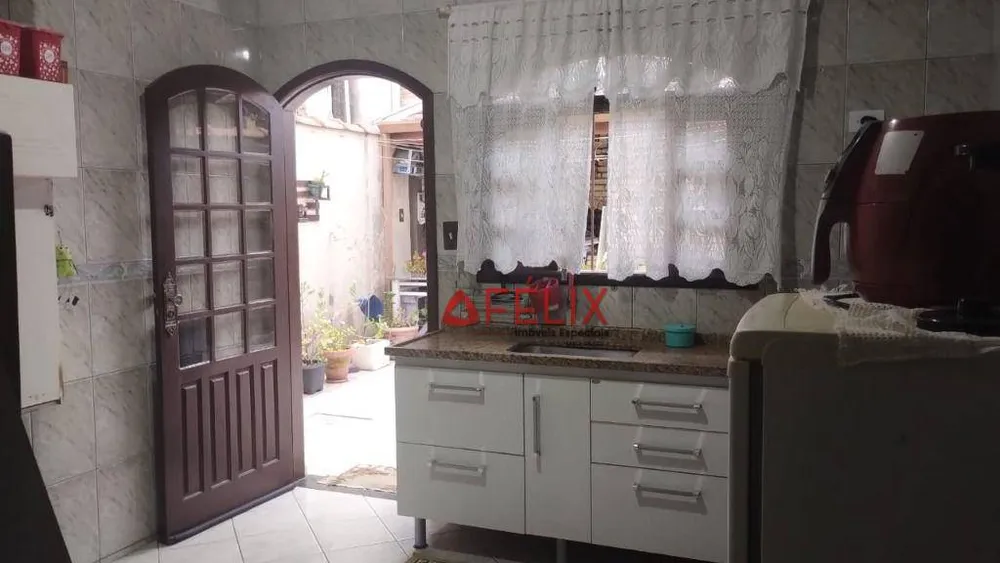 Sobrado, 3 quartos, 200 m² - Foto 4