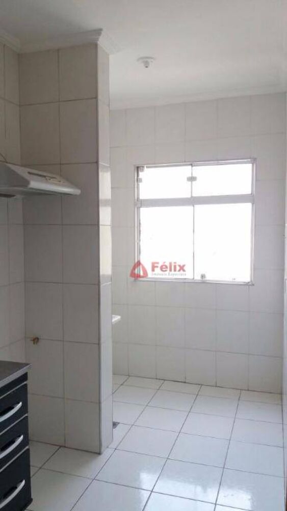 Apartamento à venda com 2 quartos, 66m² - Foto 3