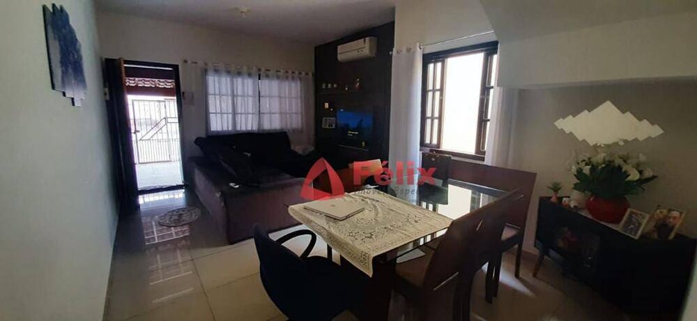 Casa, 3 quartos, 250 m² - Foto 2