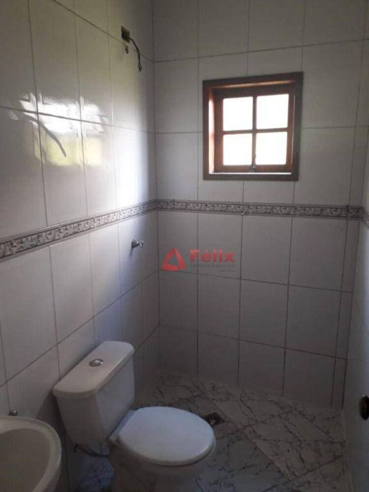 Casa à venda com 2 quartos, 75m² - Foto 3