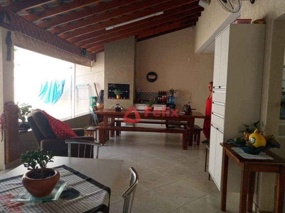 Sobrado, 3 quartos, 270 m² - Foto 3