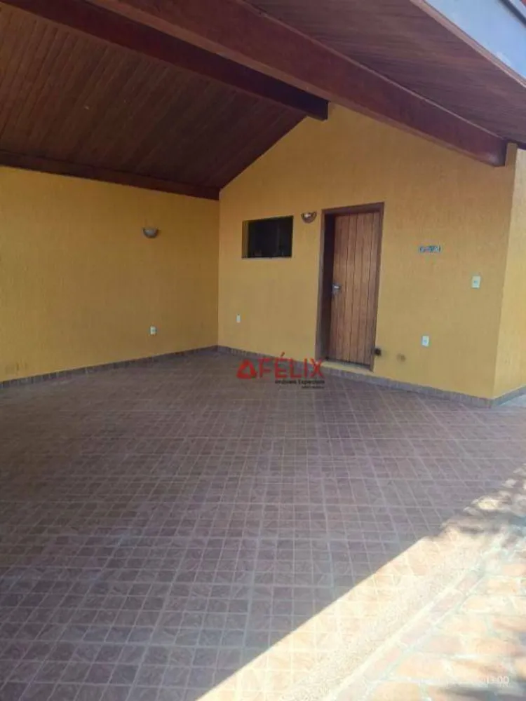 Casa, 3 quartos, 220 m² - Foto 3