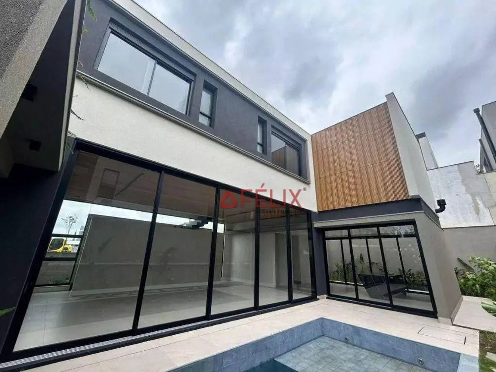 Sobrado, 4 quartos, 390 m² - Foto 1