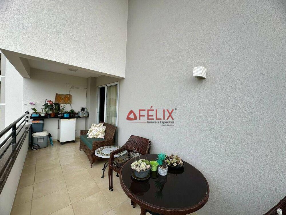 Apartamento à venda com 3 quartos, 162m² - Foto 3