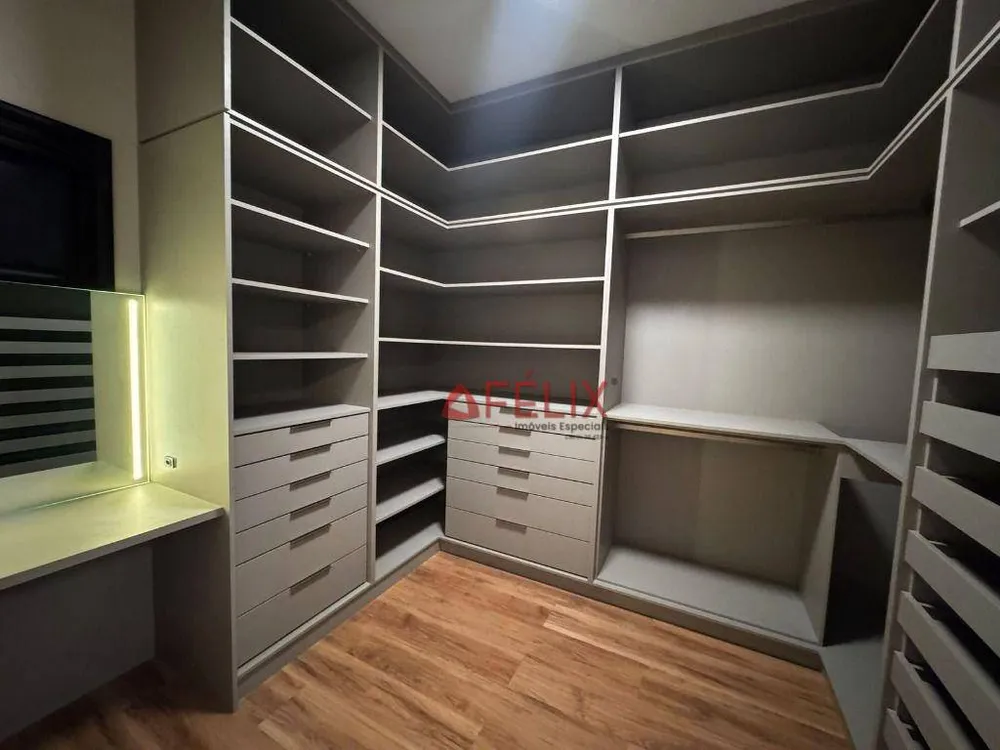 Sobrado, 5 quartos, 317 m² - Foto 3