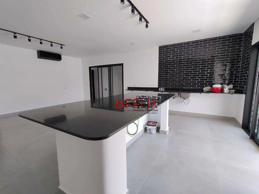 Casa, 3 quartos, 228 m² - Foto 3
