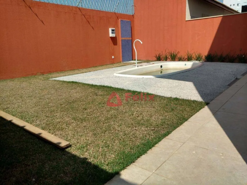 Sobrado, 3 quartos, 215 m² - Foto 2