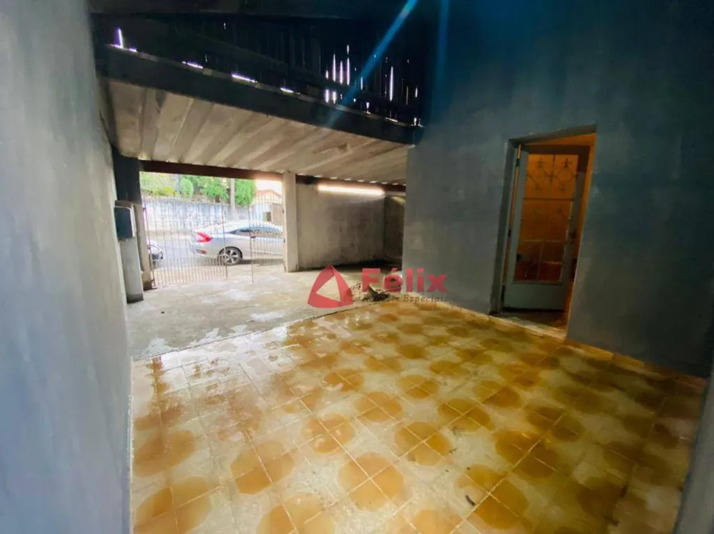 Casa, 4 quartos, 190 m² - Foto 1