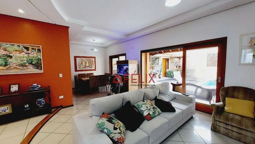 Sobrado, 4 quartos, 326 m² - Foto 1