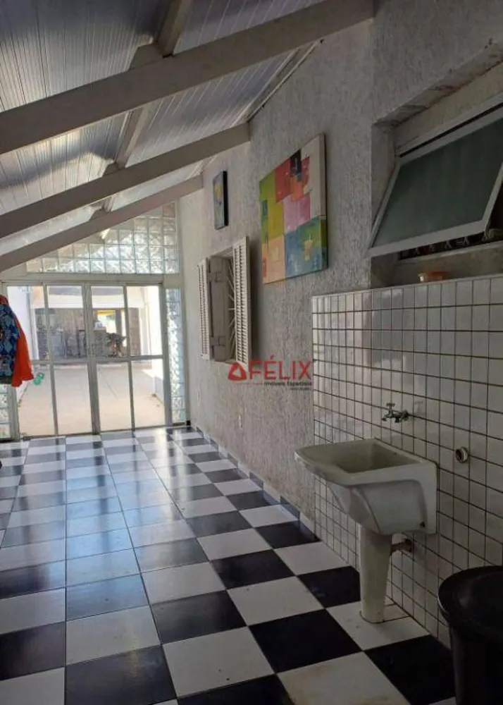 Casa, 3 quartos, 245 m² - Foto 10