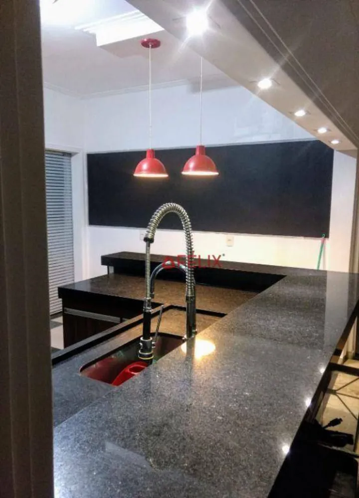 Casa, 3 quartos, 245 m² - Foto 9