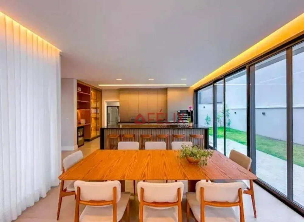 Sobrado, 4 quartos, 432 m² - Foto 1