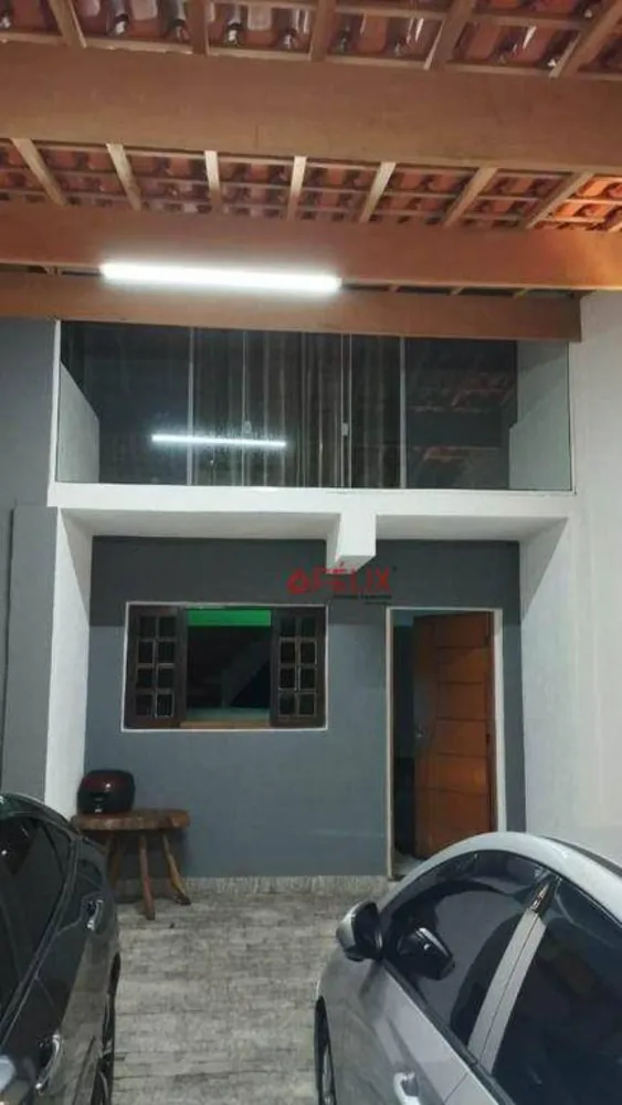 Casa, 3 quartos, 220 m² - Foto 1