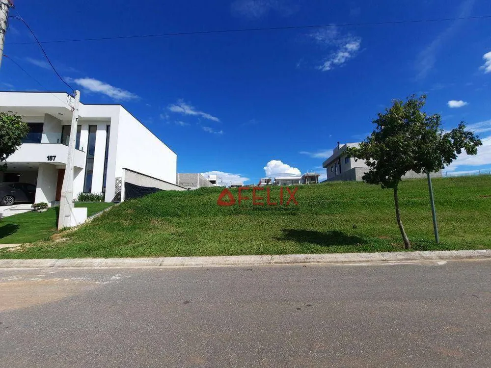 Loteamento e Condomínio, 305 m² - Foto 1